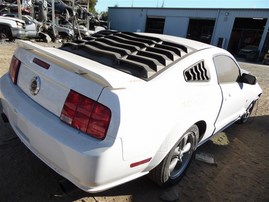 2006 Ford Mustang GT White 4.6L AT #F23395